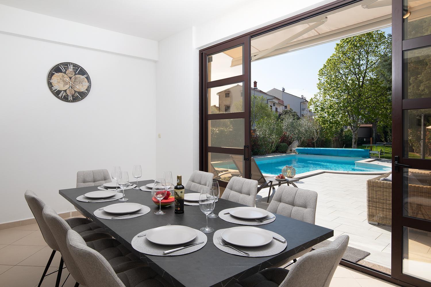Villa Andrija Family Dream With Heated Pool At The Sea With Beautiful Garden, Outside Cinema And Kids Playground 파자나 외부 사진
